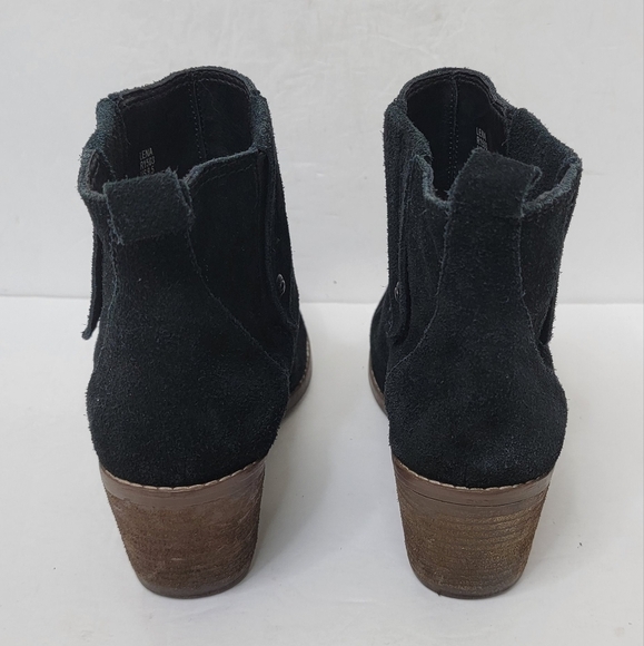 Calvin Klein Lena Boots Black Suede Leather Short Ankle Booties Size 9.5 - Picture 8 of 10